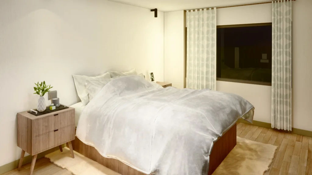 Dormitorio principal en departamento de Surco, con cama matrimonial, decoración minimalista, piso de madera y ventana amplia con cortinas modernas.